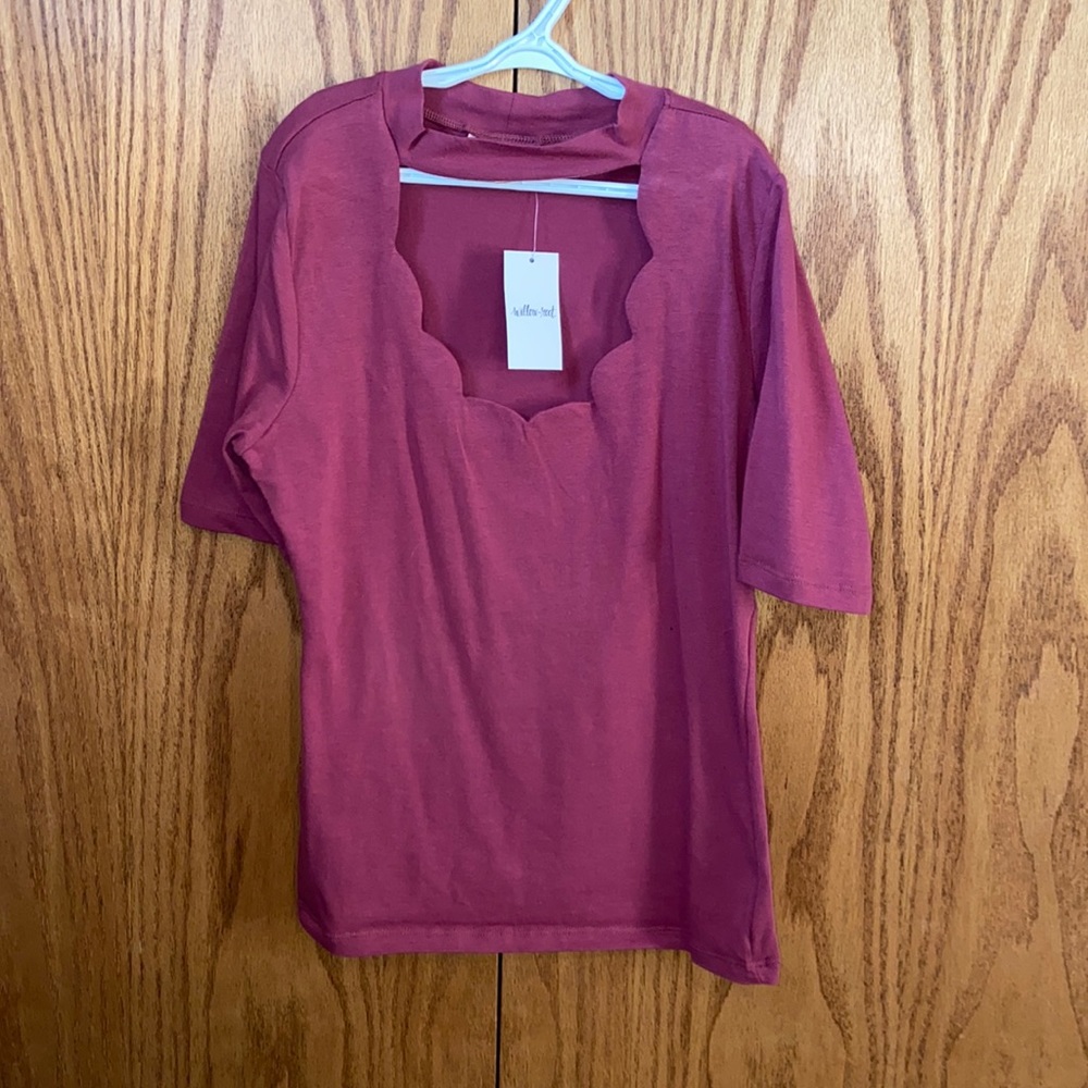 Purple cutout Buckle tee